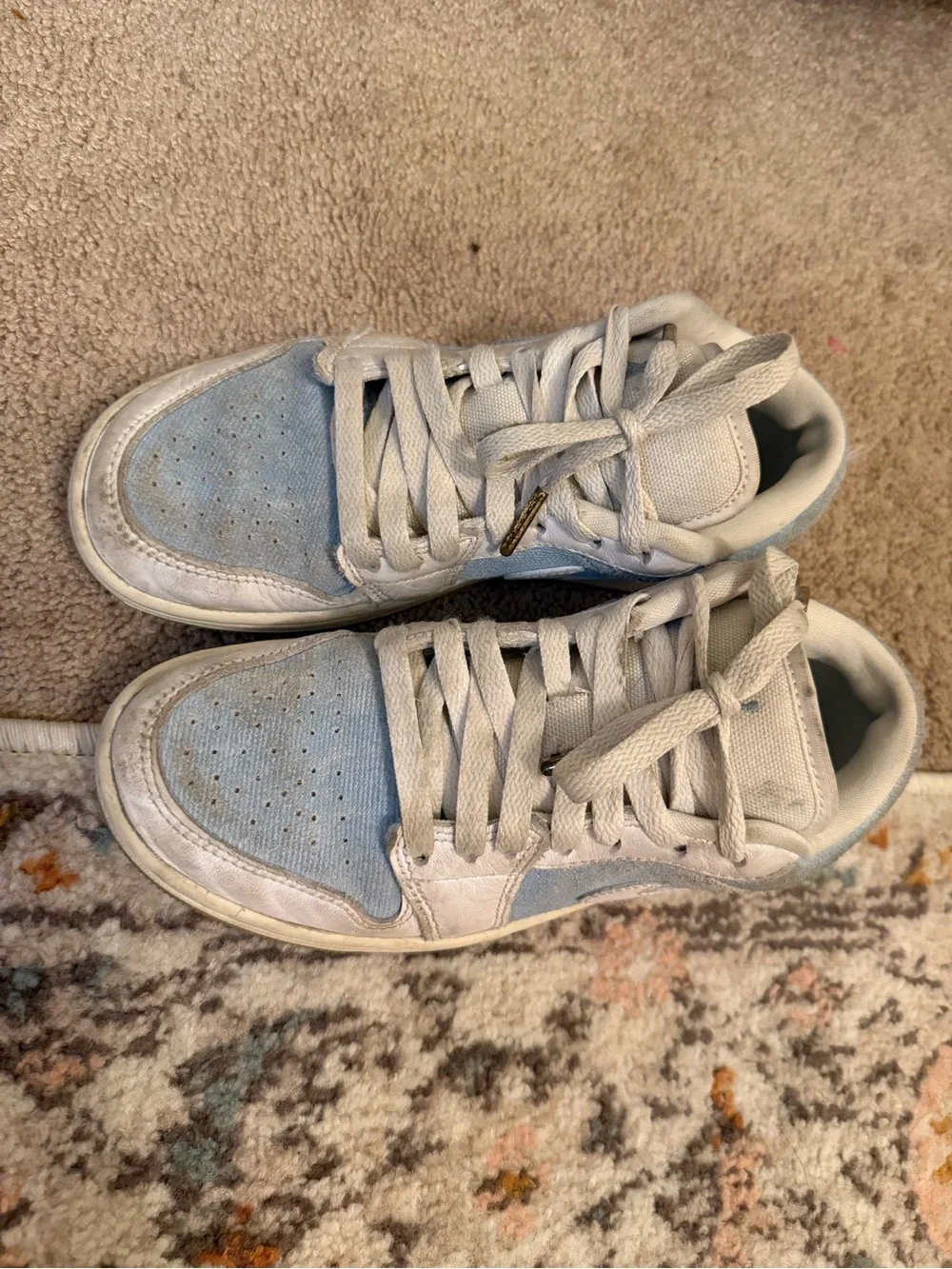 Nike Low Top Sneakers in Light Blue and Cream